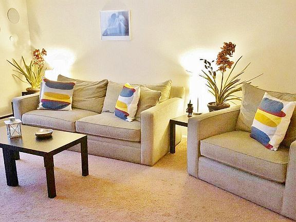 5th image of 2020 Pillsbury Ave #203