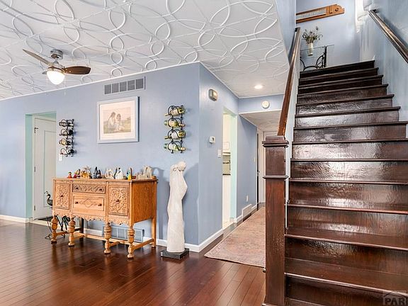 5th image of 48 Villa Dr