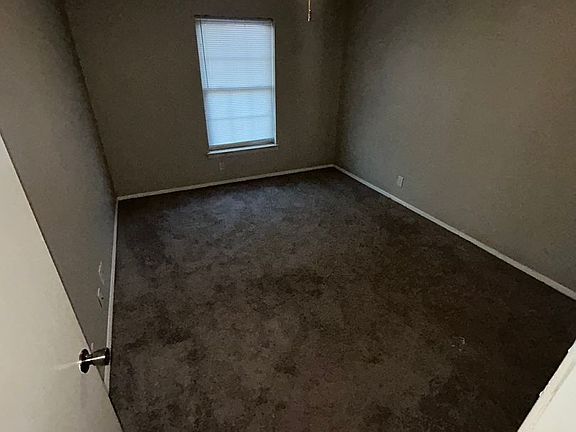 2nd image of 700 Chateau Dr #601