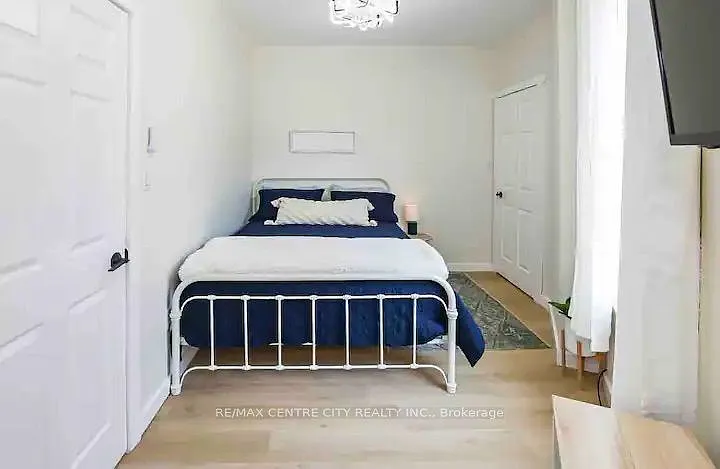 221 Colborne St #1 — Photo 11