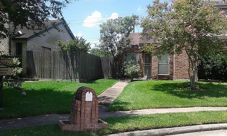 1st image of 6455 Cambridge Glen Ln