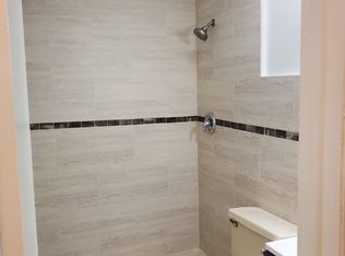 1010 SW 8th St, Hallandale Beach, FL 33009