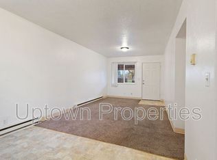 498 N Adair St APT 1, Cornelius, OR 97113