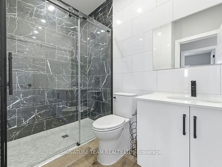 78 Queen St #204 — Photo 9