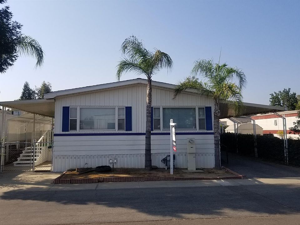 1st image of 7676 N Fresno St Space 20