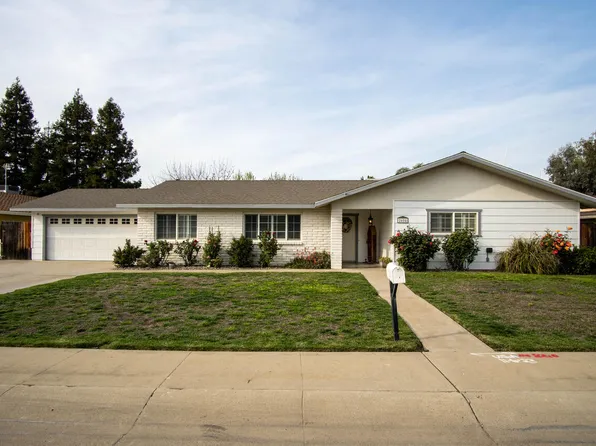 2404 E Feemster Avenue, Visalia, CA 93292