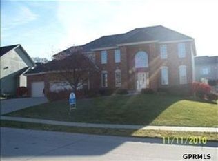 16131 Bedford Ave, Omaha, NE 68116