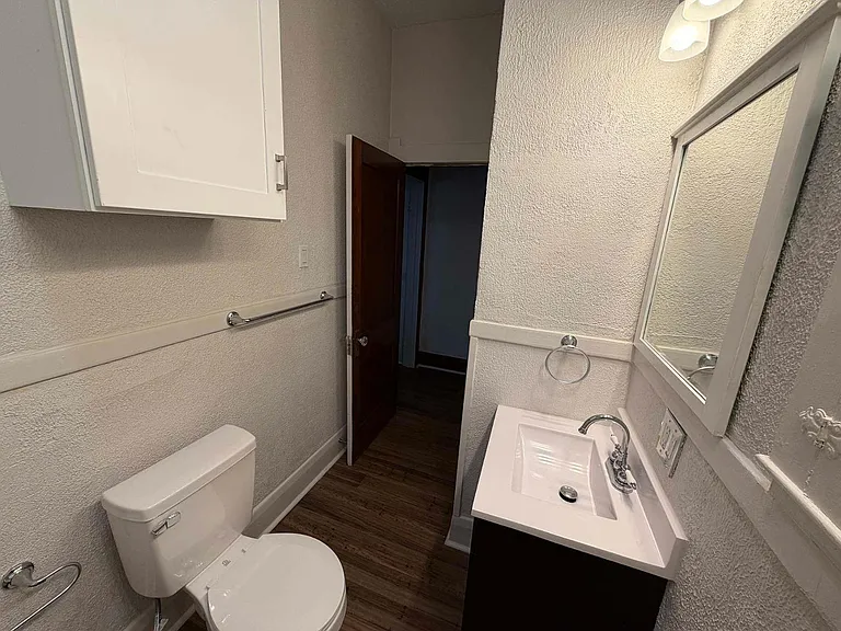 414 Platt St #1 — Photo 7