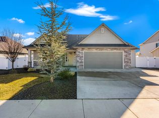 8093 Tandy Cv, Saint Middleton, ID 83644