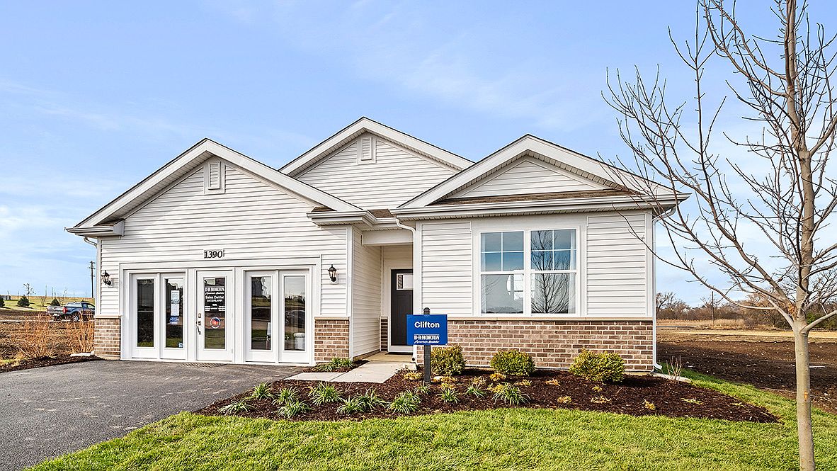 The Grasslands Freedom Ranch Homes by D.R. Horton Chicago in Bartlett