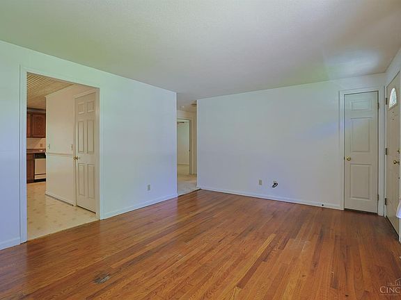5th image of 306 Smith Ave