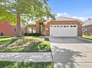 4048 Summerhill Ln, Fort Worth, TX 76244