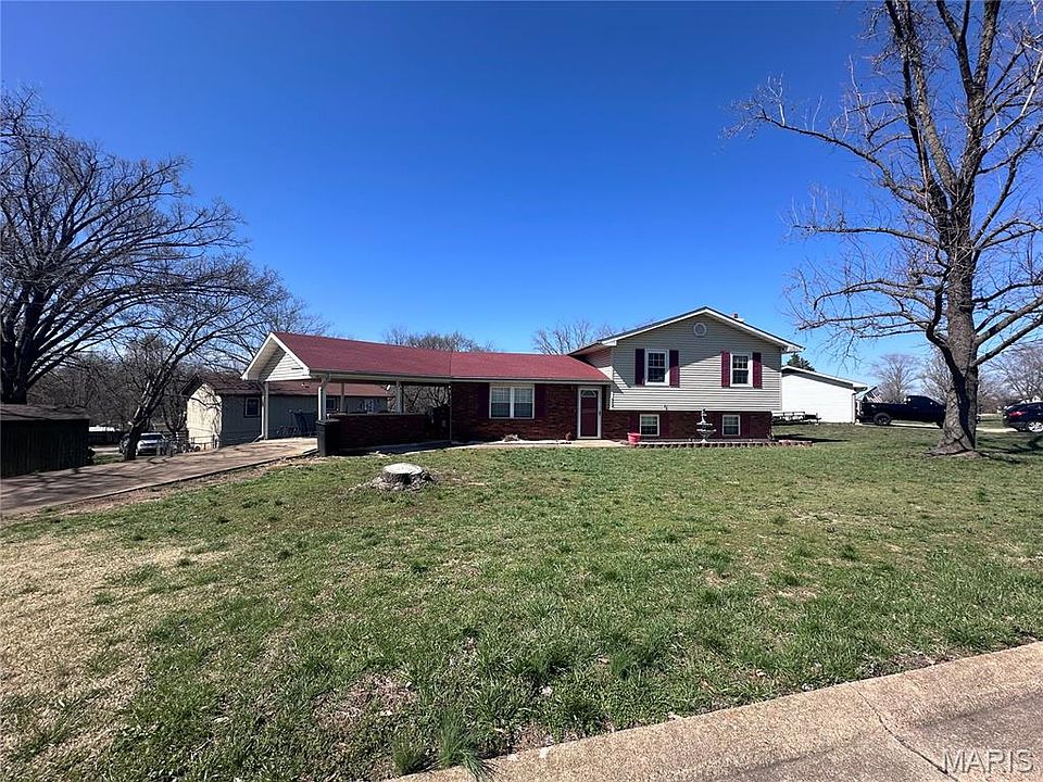 1st image of 902 Pamela Ct