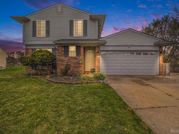 43461 Stuart Ct, Canton, MI 48187