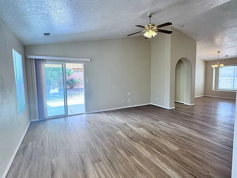 2710 Rain Sage — Photo 3