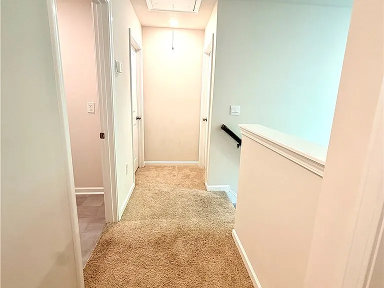 305 Robert Pl — Photo 24