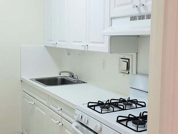 3rd image of 8800 20th Ave APT 3E