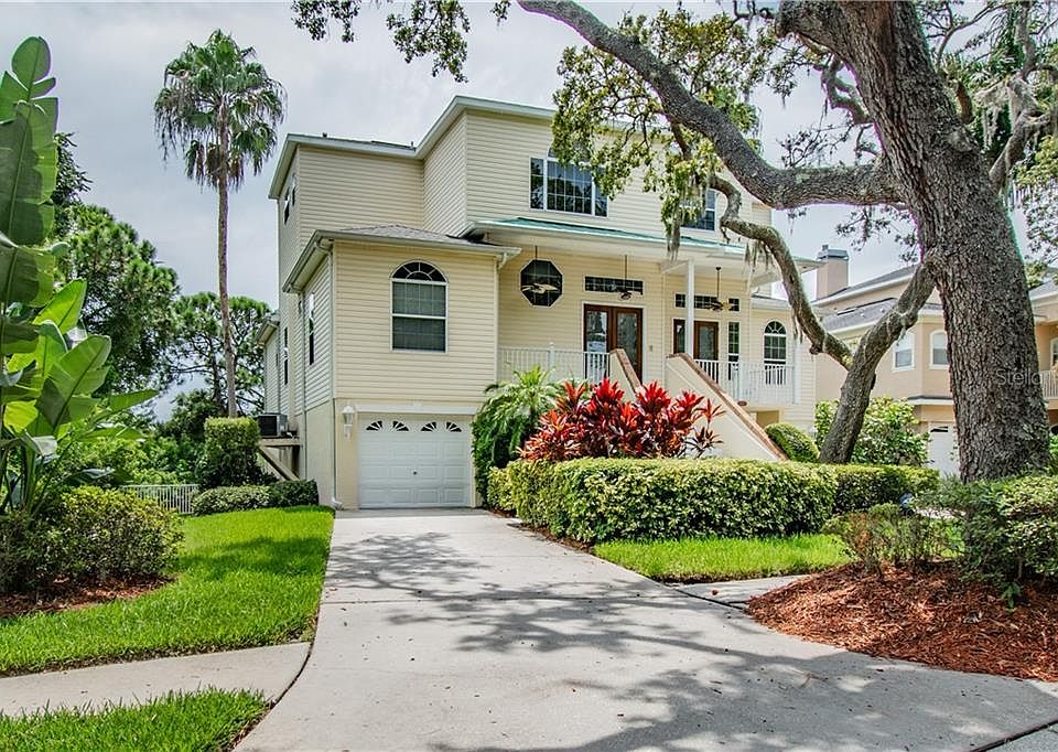 1st image of 374 Sanctuary Dr