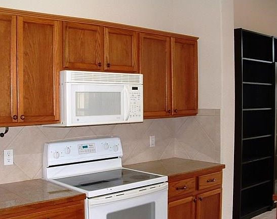 3rd image of 20943 Waterside Dr #22