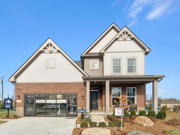 8317 Grove St, Washington, MI 48094