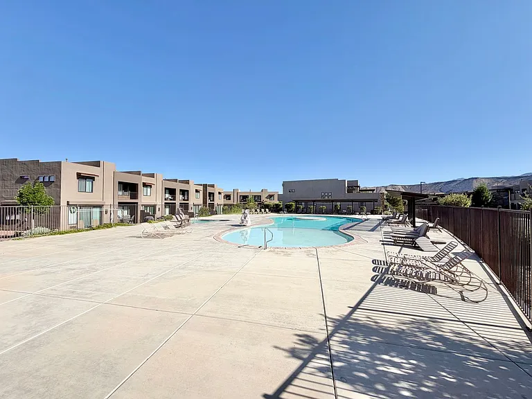 4802 N Winged Foot Dr — Photo 34
