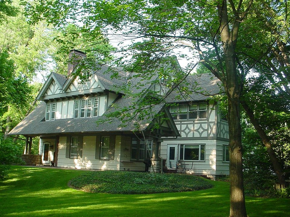 1913 Craftsman/Tudor Estate