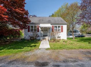 1391 Pennsylvania Ave, Emmaus, PA 18049