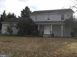 13 Crown Rd, Ewing, NJ 08638