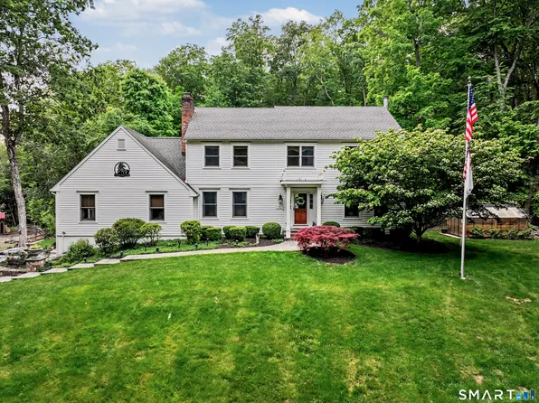 9 Fox Hollow Lane, Newtown, CT 06482