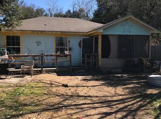 100 Clark St, Ingram, TX 78025