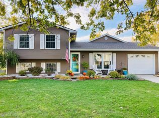 17586 Marion Dr, Lowell, IN 46356