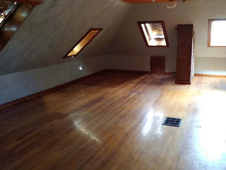 730 N Weber St — Photo 5