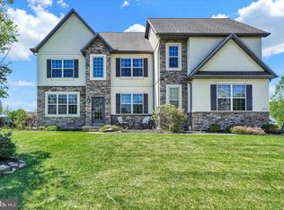 2622 Chadbourne Dr, York, PA 17404