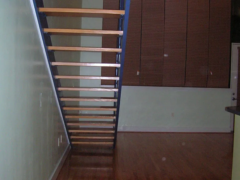 790 N Ave NE #106 — Photo 80