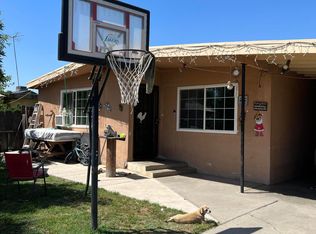 535 S F St, Tulare, CA 93274