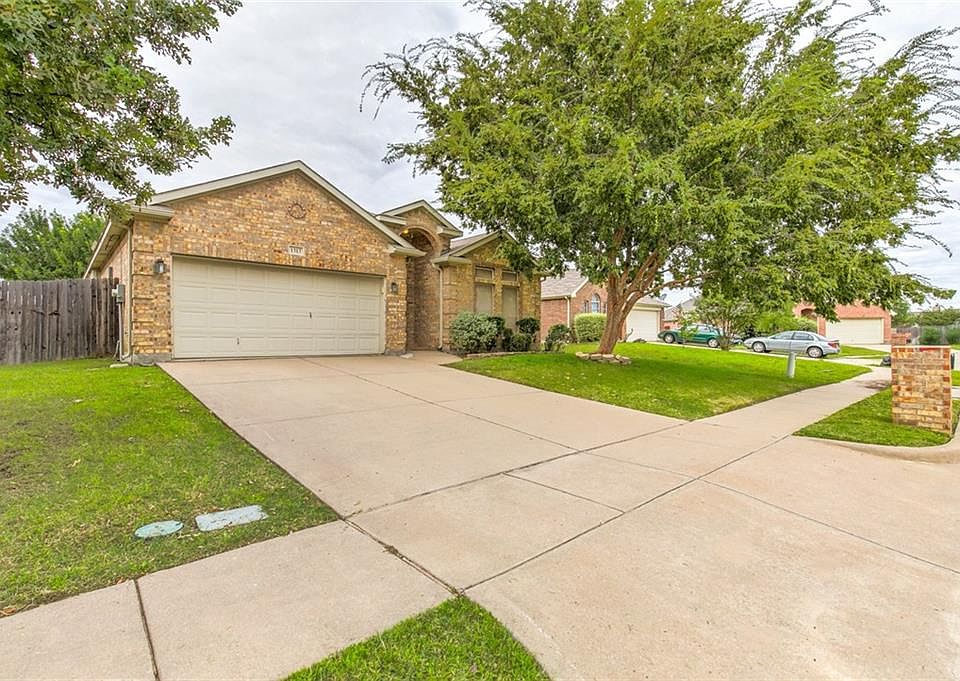 1st image of 1313 Spanish Moss Dr