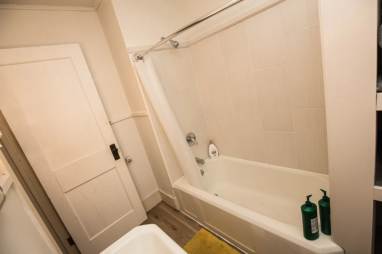 2 bed, 848 sqft, $1,100 — Photo 3