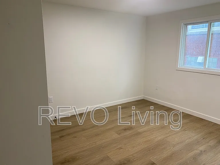 3 Water St #ST7 — Photo 9