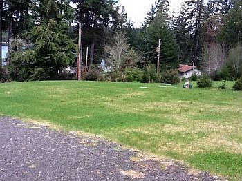 Plenty of Yard & View!