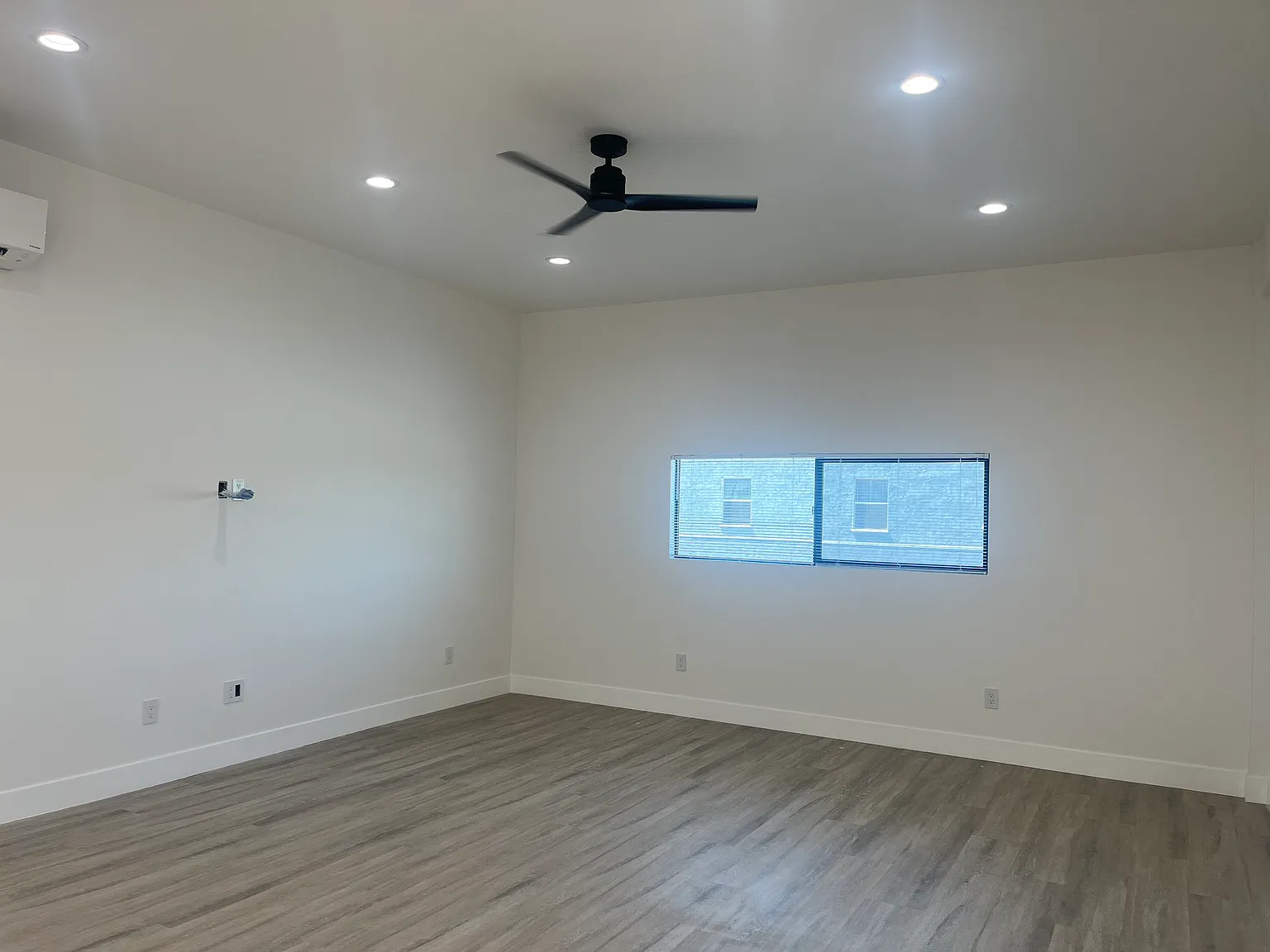 4077 Gage Ave — Photo 3