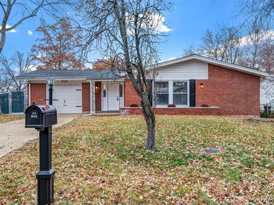 729 Wingan Ln, Saint Louis, MO, 63125
