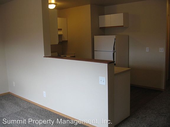 2nd image of 1520 Cooley St APT 2