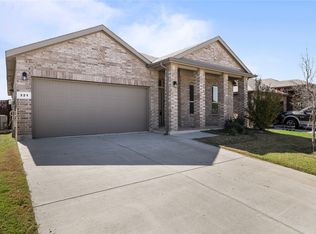 321 Roundstone Rd, Haslet, TX 76052