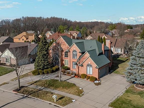 2nd image of 4885 Homestead Dr