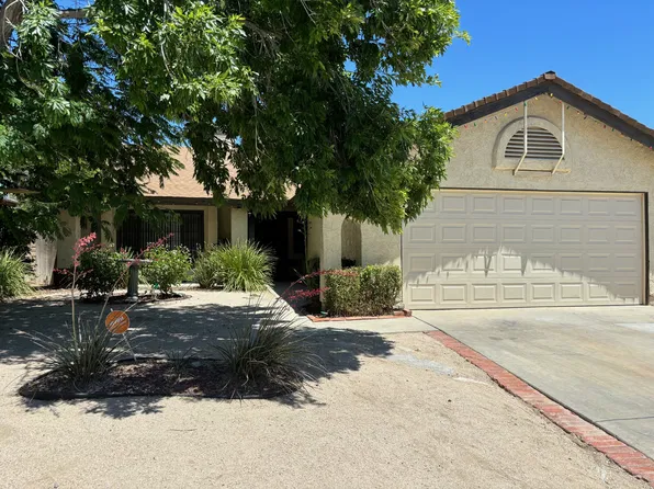 2545 Desert Oak Dr, Palmdale, CA 93550