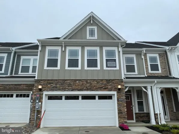 10596 Great Basin Pl, White Plains, MD 20695