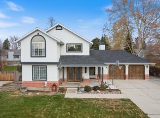 2111 E Glacier View Dr, Sandy, UT 84092