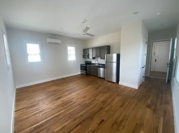 606 N Main St APT 202, Memphis, TN 38105