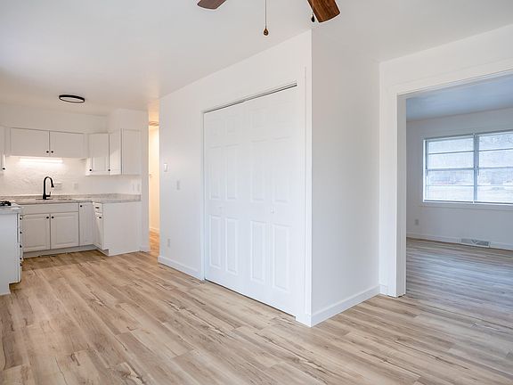 2nd image of 917 E Kerr Street