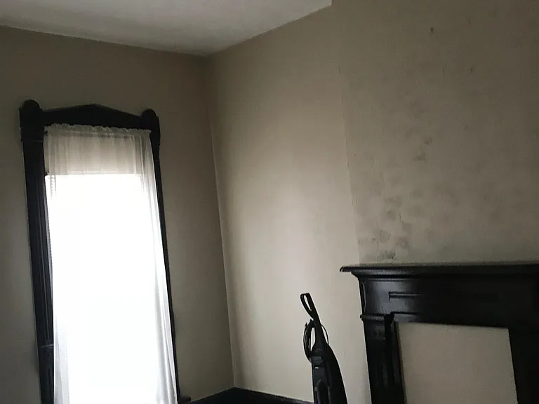 Frontroom